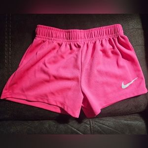 PRELOVED LITTLE GIRLS JOT PINK NIKE SHORTS SIZE 5/6